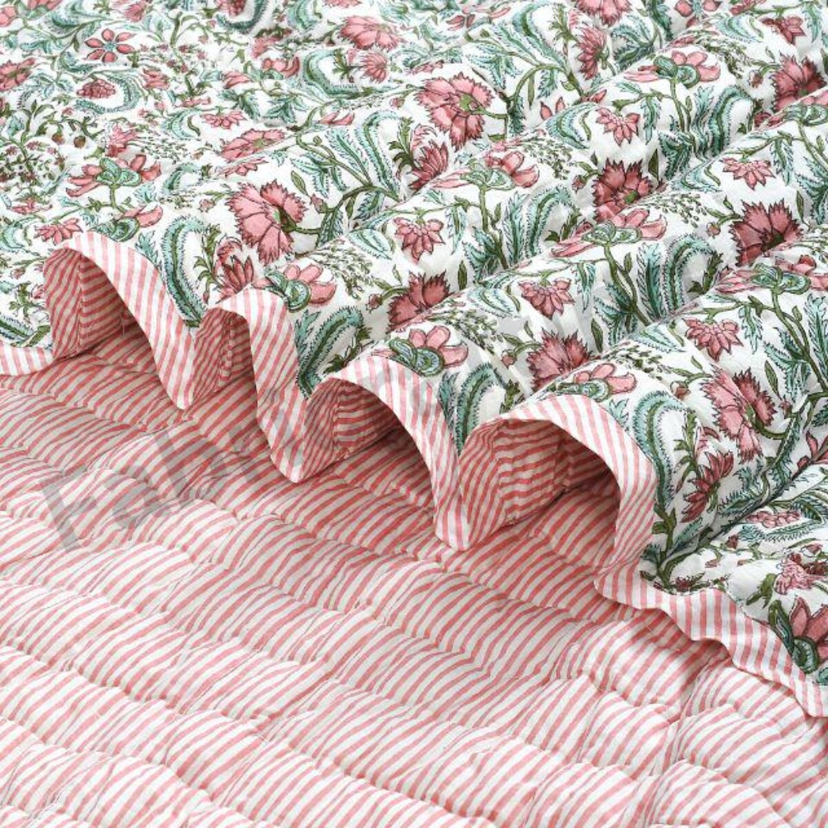 Block Printed Quilt (Tulip Pink, King Size)