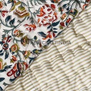 Comforter Quilt Hand Block Printed Cotton Cloth Quilted Throw Blanket Cover for Couch and Bed Lap Bedding Coverlet Oversized Quilt for Dorm