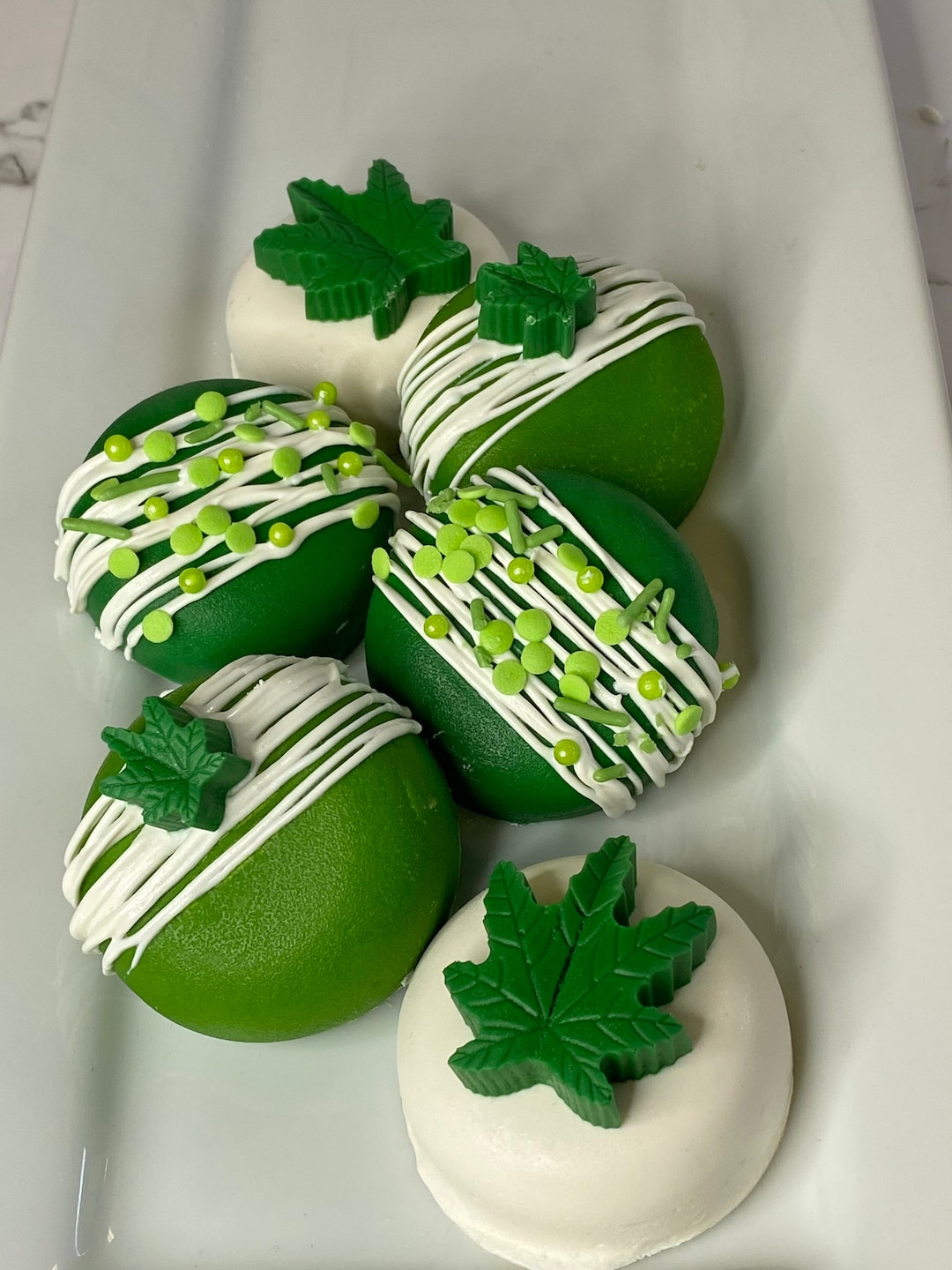 Weed Pot 420 Cannabis Marijuana Leaf White Chocolate Covered Oreo THC