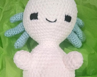WZÓR: Pluszowa maskotka Aksolotl robiona na szydełku