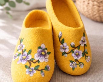 Wool slippers slippers as a gift comfortable slippers for home flip flops slippers women's slippers warm slippers slippers with flowers