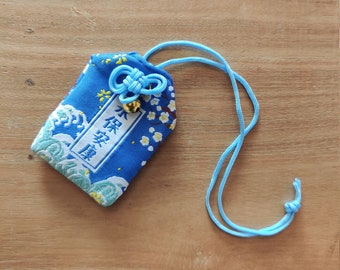 Omamori | Veiligheid | Gezondheid | Blauw | Lucky Charm | Japans Geluksamulet | Geluk | Tegen Covid | Lang leven | Gelukswens | Gelukzakje