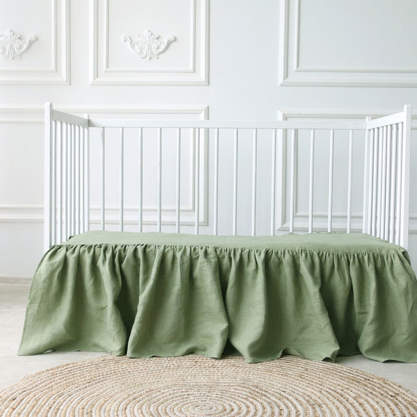 Jupe de lit de bébé vert sauge, jupe de lit de bébé fille, jupe de lit de bébé à volants, jupe de lit de bébé pour lit de bébé, jupe de lit de bébé pour décoration de chambre de bébé, literie de lit de bébé
