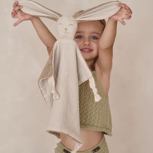 Hasentröster, personalisierte Babytröster, neues Babygeschenk, Babytaufgeschenk, gestickte Schmusetuch, Babypartygeschenk.