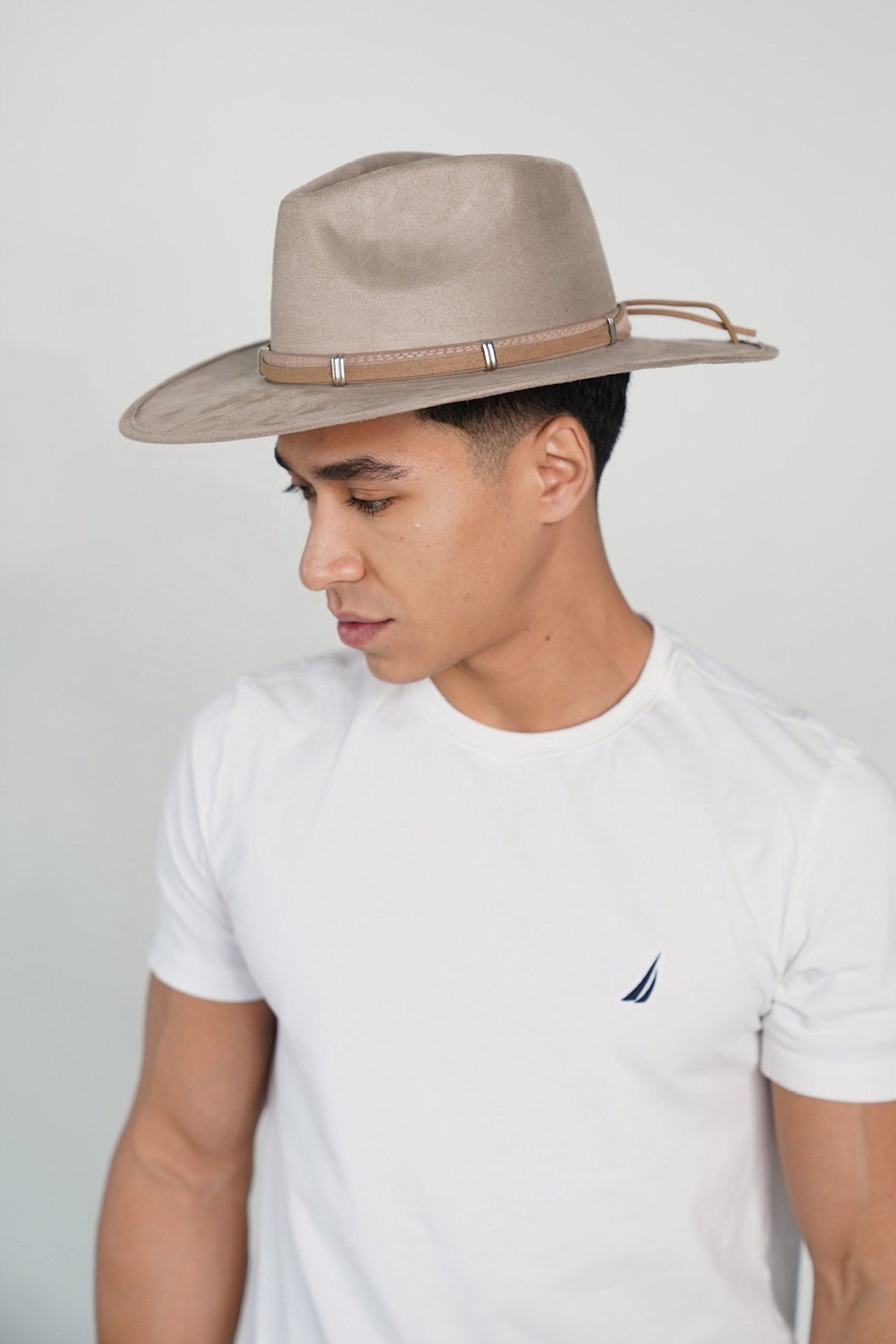 Beige Crushed Velvet Western Fedora Hat, Trendy Fedora Hats  display picture 2