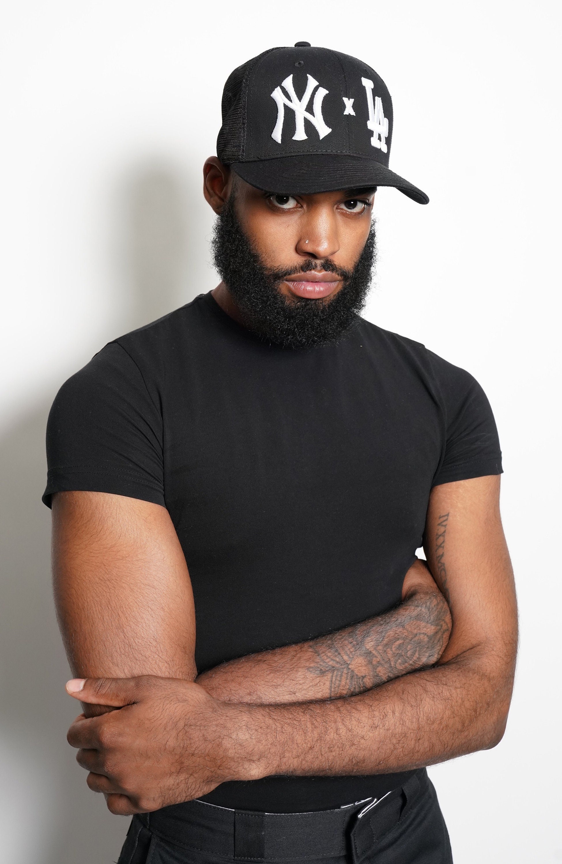 Men's World Series Black NY X LA Trucker Hat - Etsy