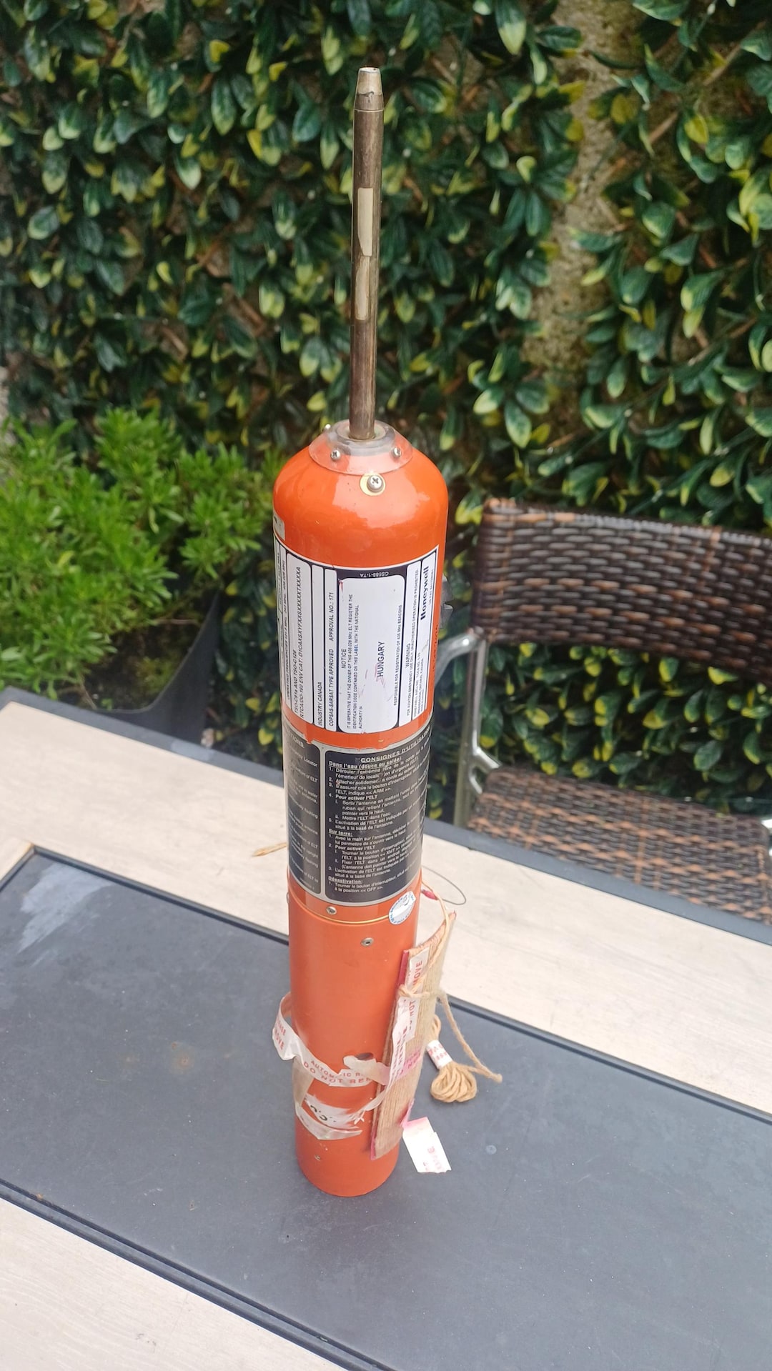 Genuine Boeing 737 Honeywell RESCU 406SE Emergency Locator Transmitter ...