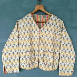Cotton Handmade Kantha Jacket Women's Clothing Quilted Reversible Floral Print Coat Kimono Indian Block-Print Vintage Boho Vest Gift for Her