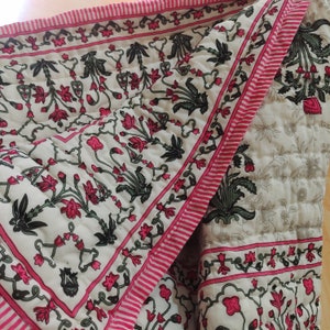 Kantha edredón Razai estampado floral tiro manta reversible sofá cubierta cama ropa de cama bohemia algodón relleno reina mano bloque impresión