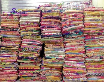 Vente en gros Lot de courtepointes Kantha vintage indiennes faites à la main Couverture réversible Couvre-lit Tissu en coton BOHEMIAN courtepointe Boho Quilts à vendre