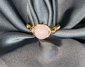Rosenquarz Draht gewickelt Ring