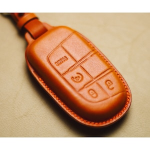 Leather key fob cover for Grand Cherokee Compass Chryslerr 300 200 Dodgee Challenger Charger Dart Durango SRT Fiatt 500 Ramm accessories