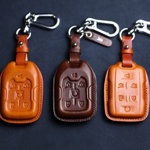 Leather Key Fob Cover For 2021 2022 2023 Chevy Silverado Smart Remote Case Chevy Suburban 2020 Yukon XL G-M-C Accessories Keyless Holder