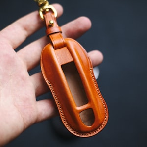 Fob Cover Porsches Leather Key Fob Cover Case Cayenne Panamera 971 Carrera Coupe Taycan Macan Cayman Porschee Keyhain Keyring Remote Holder