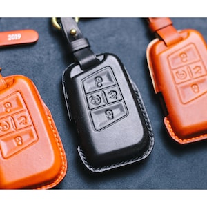 Leather Key Fob Cover for 2024 Golf Alltrack Sportwagen Tiguan Atlas Polo Skodas Octavia flip key fob Case Keyless Remote 2023 Keychain