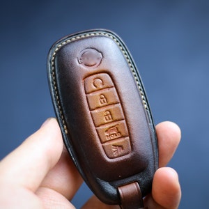 Leather Cover for 2023 Nissann New Form Key Pathfinder 2024 Altima Armada Maxima Qashqai Rogue Titan Kicks Frontier Keyless Remote Holder