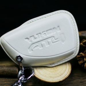 Yukon At4 Key Cover For Chevy 2021 Suburban 2024 Denali Leather Key Fob Case for Yukon XL Tahoe 2022 Sierra Canyon 2023 Terrain Silverado