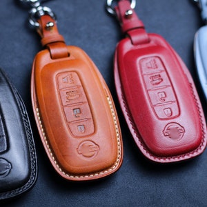 Fob Case Cover Leather 2025 2024 Nissaan Pathfinder Rogue 2023 Titan Frontier Xtrail Ariya Kicks Juke Key Nissann Accessories Remote Holder
