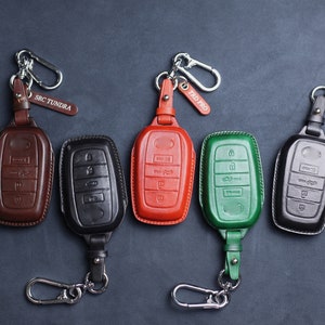 For Tundra TRD Pro 2023 2022 2021 Leather Key Fob Cover Tundra Truck Pickup RAV4 SIENNA Land Cruise Prado Tundra Emblem Remote Holder
