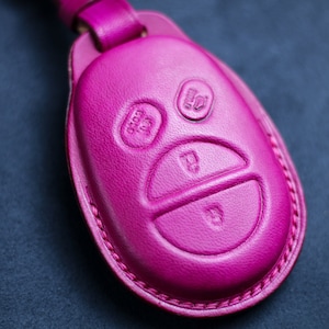 Toyotas Tacoma 2022 2021 2020 Tundra Sequoia Sienna Highlander Key Fob Cover Case Leather 2012 Toyotas Remote Holder Keychain Key Lanyard
