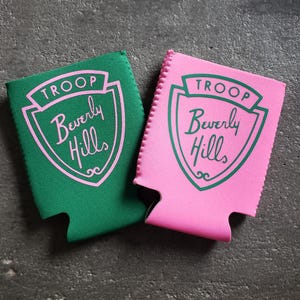 Camiseta personalizada de Troop Beverly Hills, camisetas unisex de vacaciones para niños pequeños, camisetas de acampada familiar, camisetas de Girl Scouts Wilderness Girls, rosa y verde imagen 12