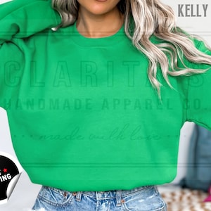Blank Sweatshirt, Gildan 18000 Crewneck Sweatshirt, Wholesale Clothing, Blank Apparel, Blank Unisex Sweater for Men & Women, G18000 Blanks