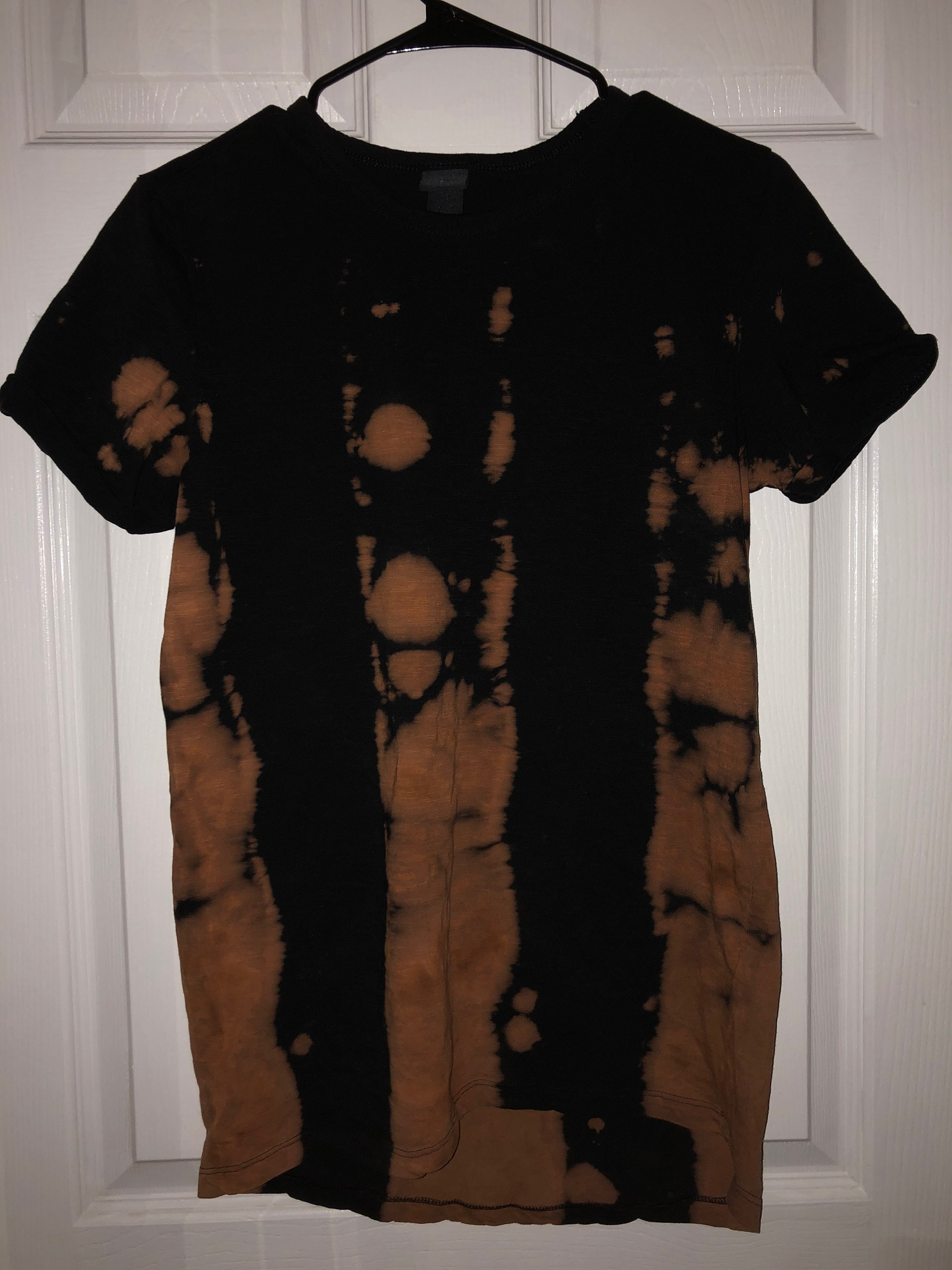 Fading Bleach Towers H&M Shirt
