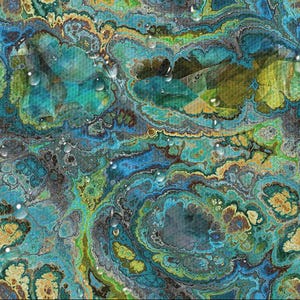 Puede incluir: Patrón abstracto con efecto acuarela en tonos turquesa, azul, verde y dorado. El diseño presenta formas y texturas arremolinadas, con algunas gotas de agua dispersas. El efecto general recuerda a una piedra preciosa o una superficie marmolada.