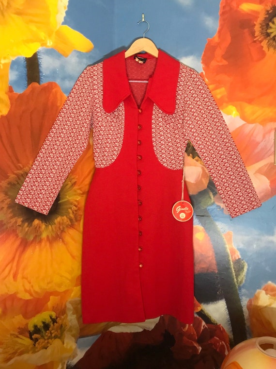 ICONIC DEADSTOCK 1960s Mod Psychedelic Red Jumper