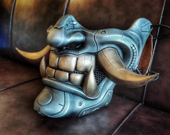 Cyberpunk Oni Halbmaske: Samurai-inspiriertes Cosplay Accessoire für Halloween & futuristische Events