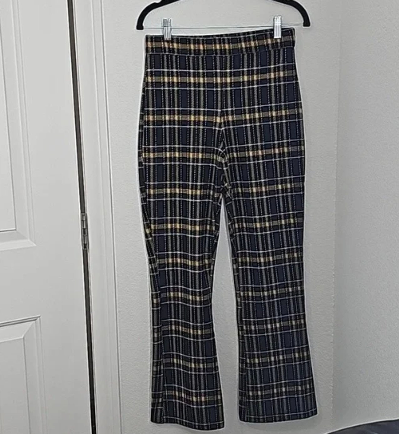 Hollister plaid pants sale