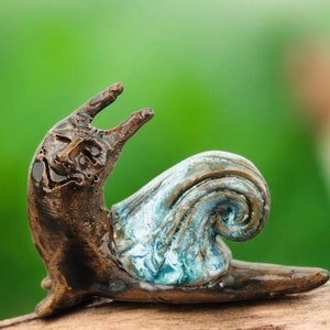 beeldje slak keramiek, ornament slak, slak beeldje, kleisculptuur, slak sculptuur, dierenvriend cadeau, slak minnaar cadeau, slak kunst