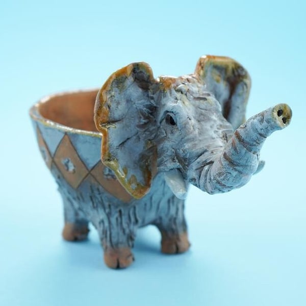 ceramic salt shaker with a elephant, handmade, kitchen decor, elephant decor, elephant ornament, elephant figurine