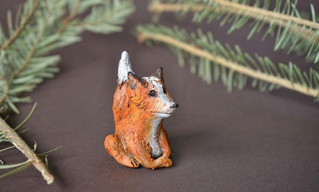 BESPORTBLE Fuchs-Figur Aus Holz – Mit Beeren & Ahornkranz – Herbst- & Weihnachtsdeko Für Garten & Wohnzimmer