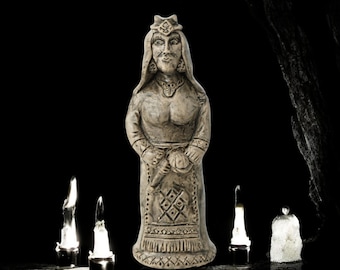 Makosh Statue – Ancient Slavic Goddess of Fertility and Earth