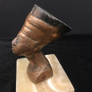 Egyptian Revival Nefertiti Statue | Historical Home Decor | Retro Gift
