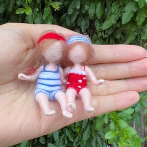 2 Little Sisters Fairy Needle Felting Kit with Video Instruction Friendly for Beginner - Height 3 inch