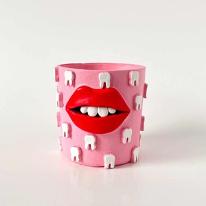 Quirky weird fun clay face pot with lips and teeth dentist gift planter image 3