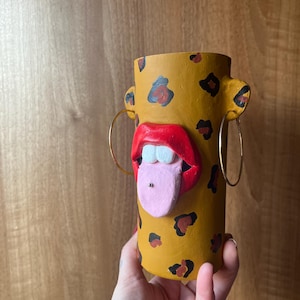 Quirky to gue peircing pot