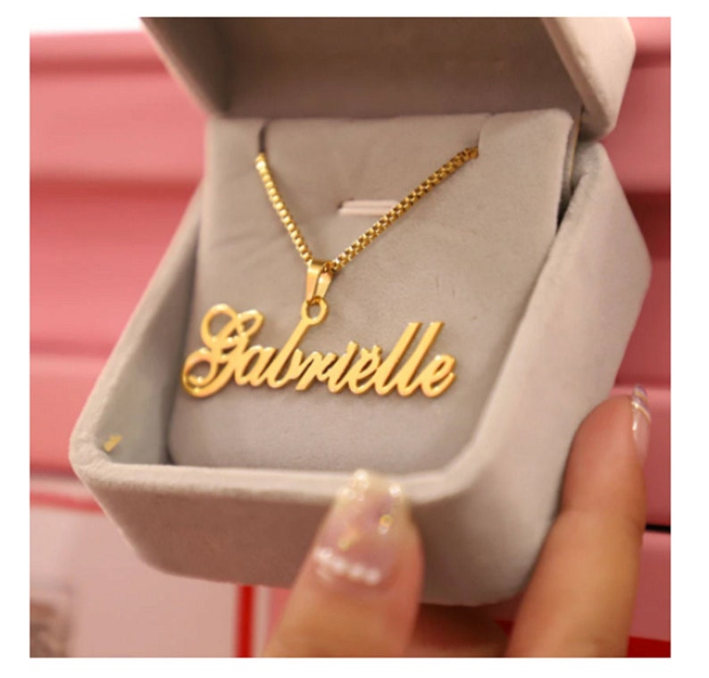Necklace for Woman Gold Personalized Name Pendant Personalized Jewelry for Her,Personalized Name Custom Necklace Valentine Necklace Gift