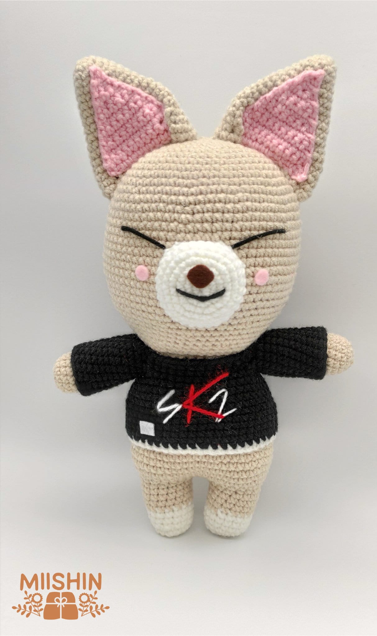 SKZOO FOXINY Stray Kids Plushie + FREEBIE, Jeongin Fanart