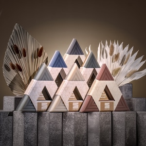 The Degrē Trivet (Set of 3) Heat Resistant to 500F, Dishwasher Safe, Stain Resistant 100% Food-Grade Silicone Modern Minimalist Housewarming