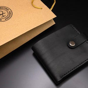 Cartera plegable de cuero hecha a mano: cuero italiano genuino, grabado personalizado, compacta y elegante, varios colores