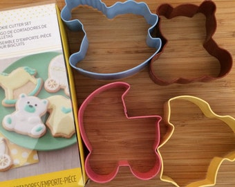 Wilton Baby Shower 4 Piece Metal Cookie Cutter Set - Onesie, Pram, Teddy Bear & Rocking Horse