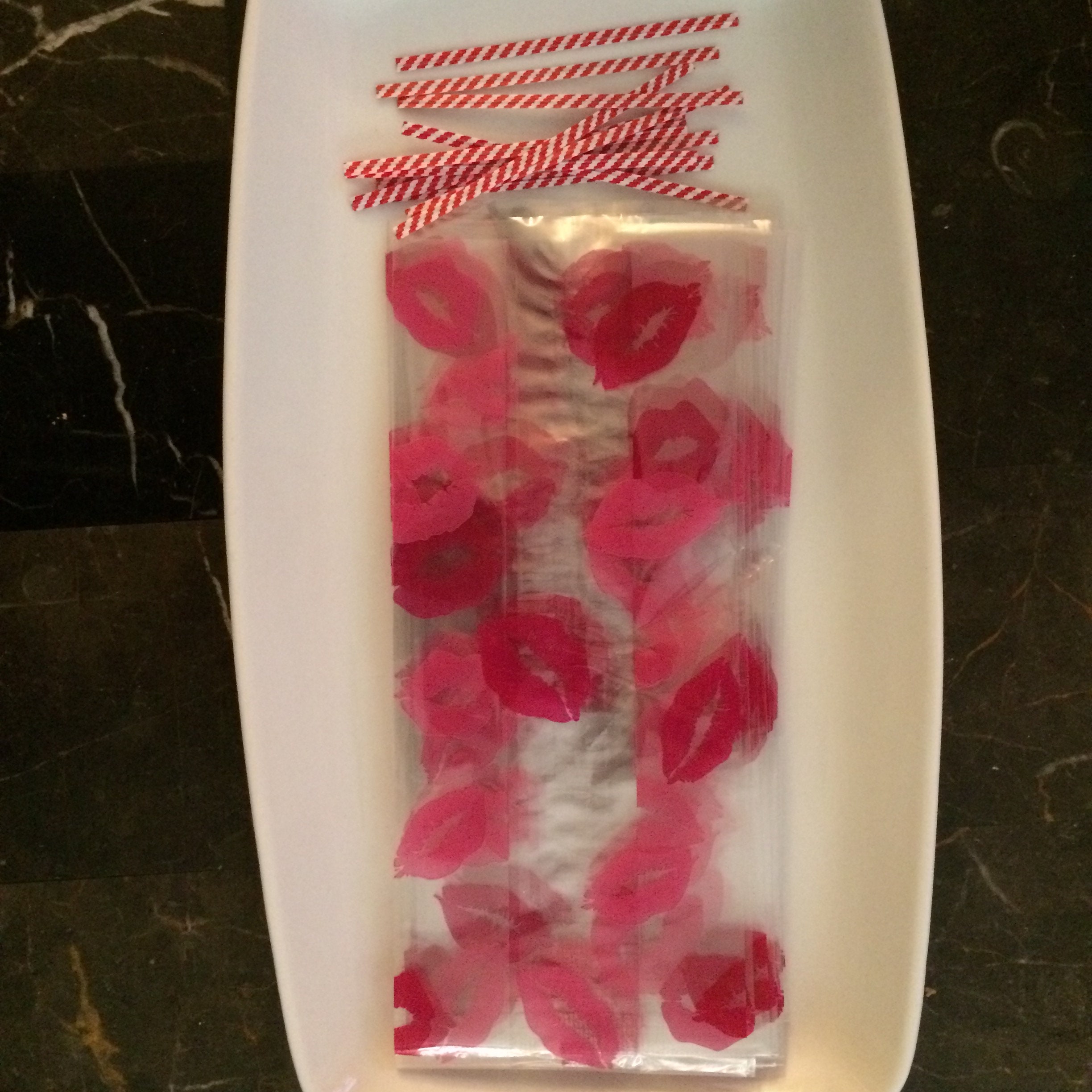48 VALENTINE'S DAY Party bag CELLO Cellophane Goody Treat HEART PRINT candy BAGS 