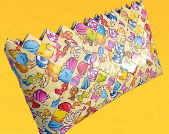 Gelbe Candy Wrapper Clutch: Handtasche aus gewebtem Papier