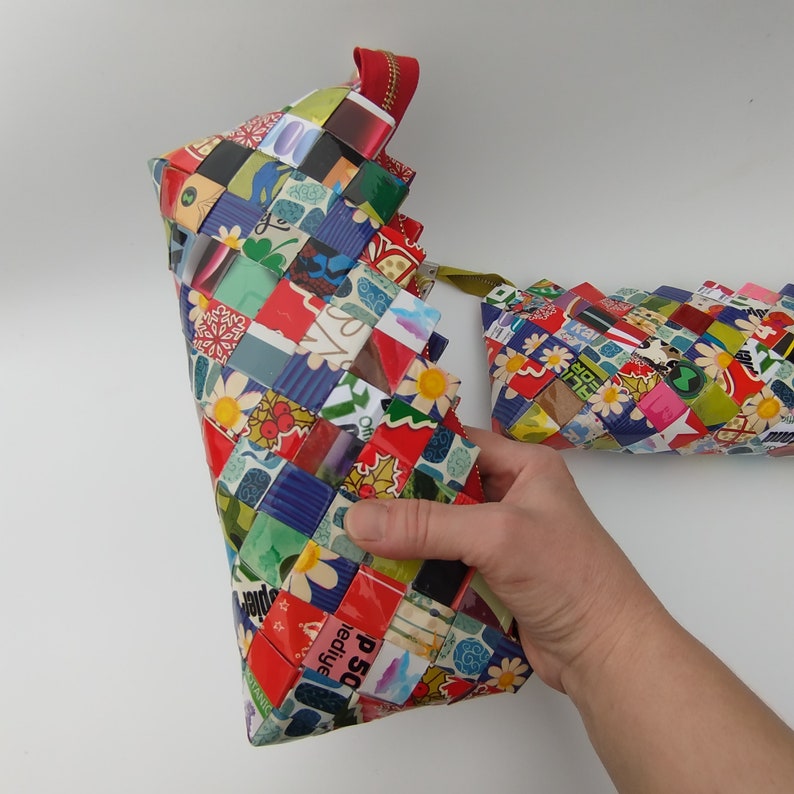 Sac à main multicolore, sac pour femme Nahui Ollin, pochette unique pour magazine, technique de pliage pour bonbons image 4