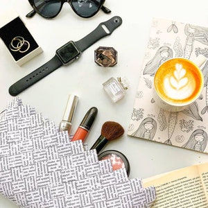Pochette blanche, sac à main noir et blanc, production unique respectueuse de l'environnement avec technique de pliage du papier, avec boîte de rangement cadeau pour sac