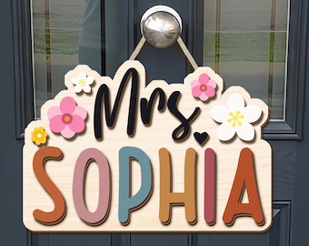 Percha de puerta personalizada para profesor, letrero con el nombre del profesor en arcoíris para puerta, regalo personalizado para profesor, regalo personalizado de agradecimiento para profesor, letrero de madera para profesor.