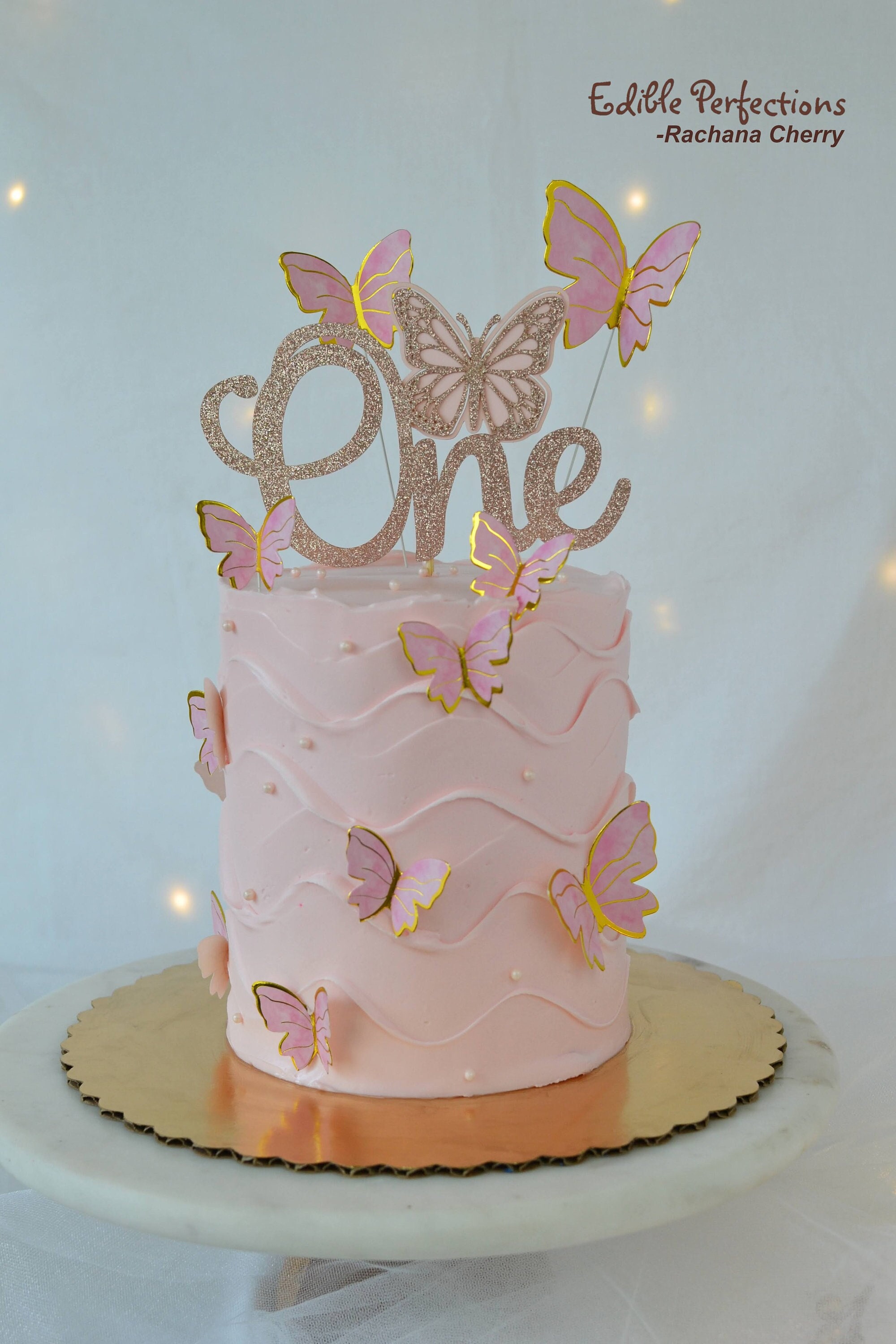 Gold Butterfly Cake - Decorated Cake by Authentique Bites - CakesDecor
